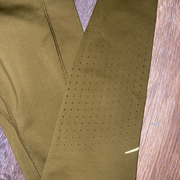 Nike Running Leggings Olive Green Small Holes Along Calves - Picture 2 of 9